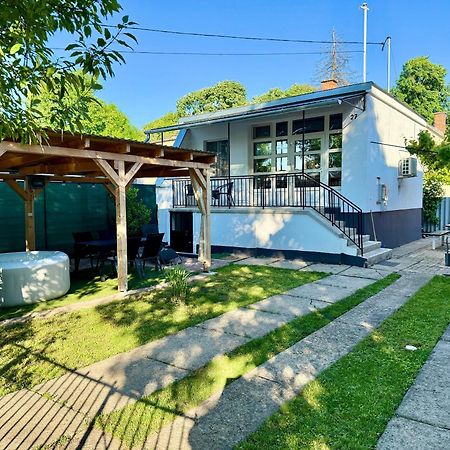 Sparkling Time Apartman Villa Hajduszoboszlo Luaran gambar