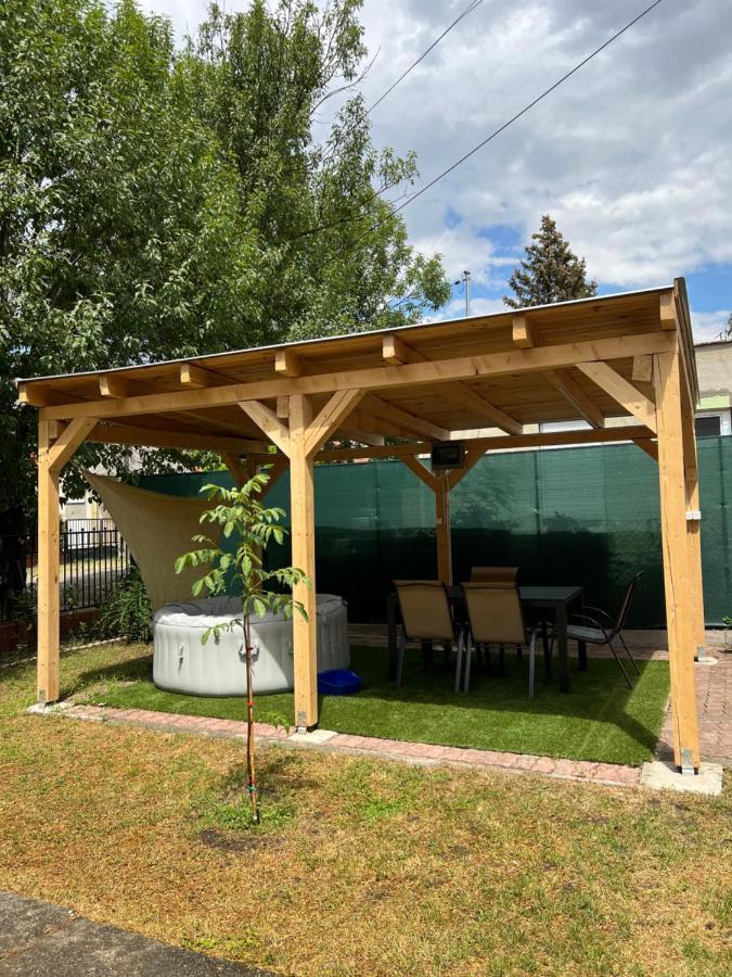 Sparkling Time Apartman Villa Hajduszoboszlo Luaran gambar
