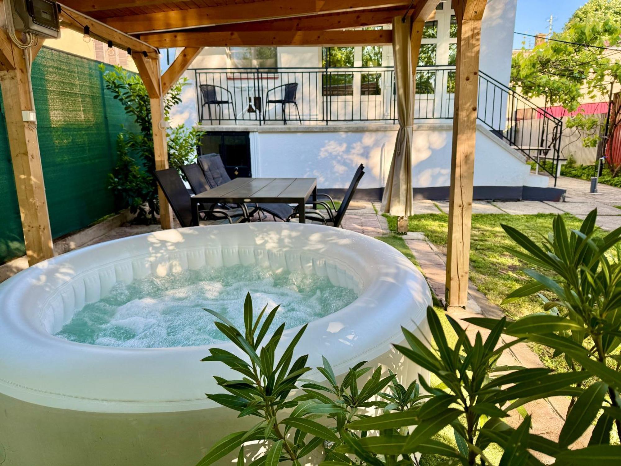 Sparkling Time Apartman Villa Hajduszoboszlo Luaran gambar